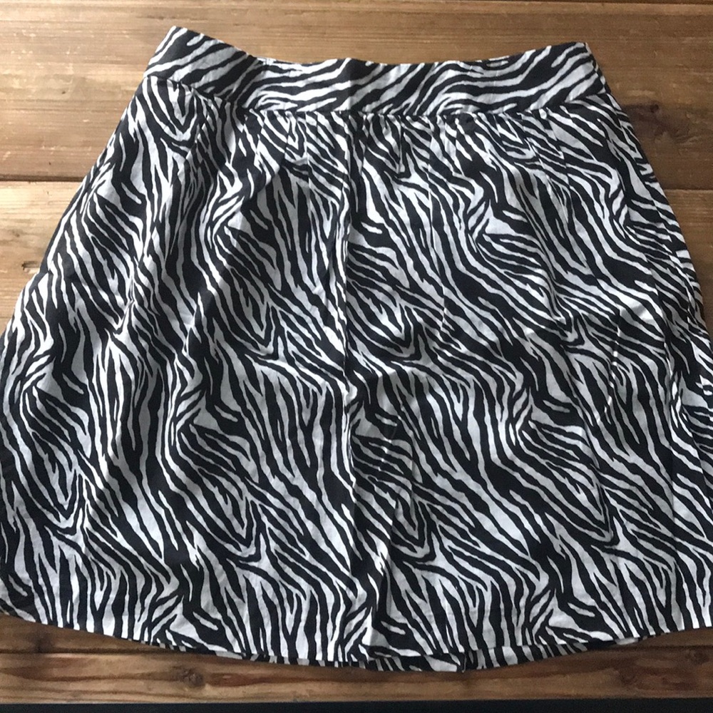 Banana Republic zebra print summer skirt